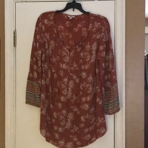 NWOT. SONOMA BOHO STLYE TOP SMALL